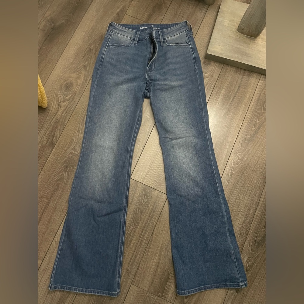 Old Navy Women's Flare Jeans in Blue